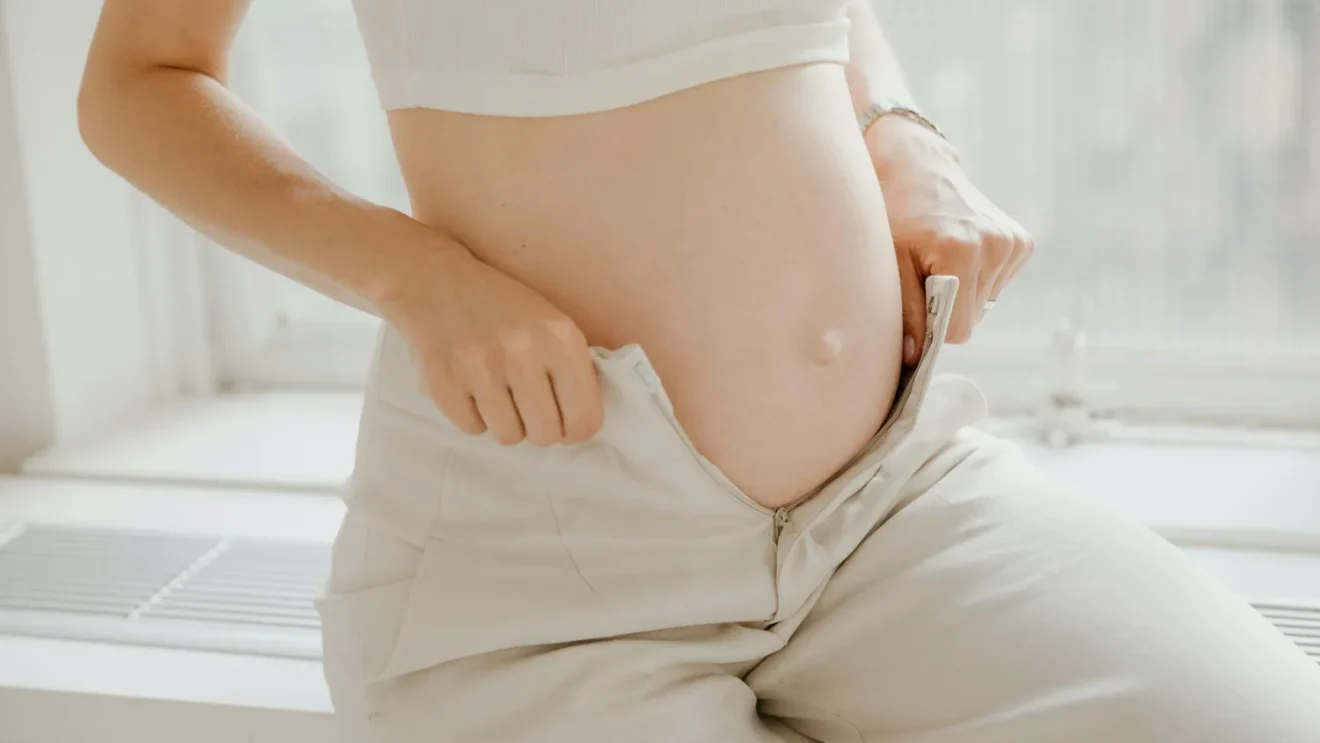 Pourquoi je grossis du ventre ? Les vraies causes expliquées