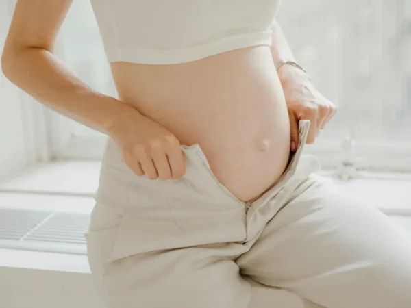 Pourquoi je grossis du ventre ? Les vraies causes expliquées